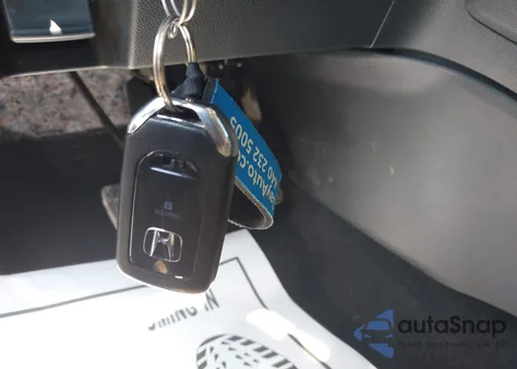 2018 Honda Cr-V Touring z USA, uszkodzony, nr VIN 2HKRW2H98JH668055